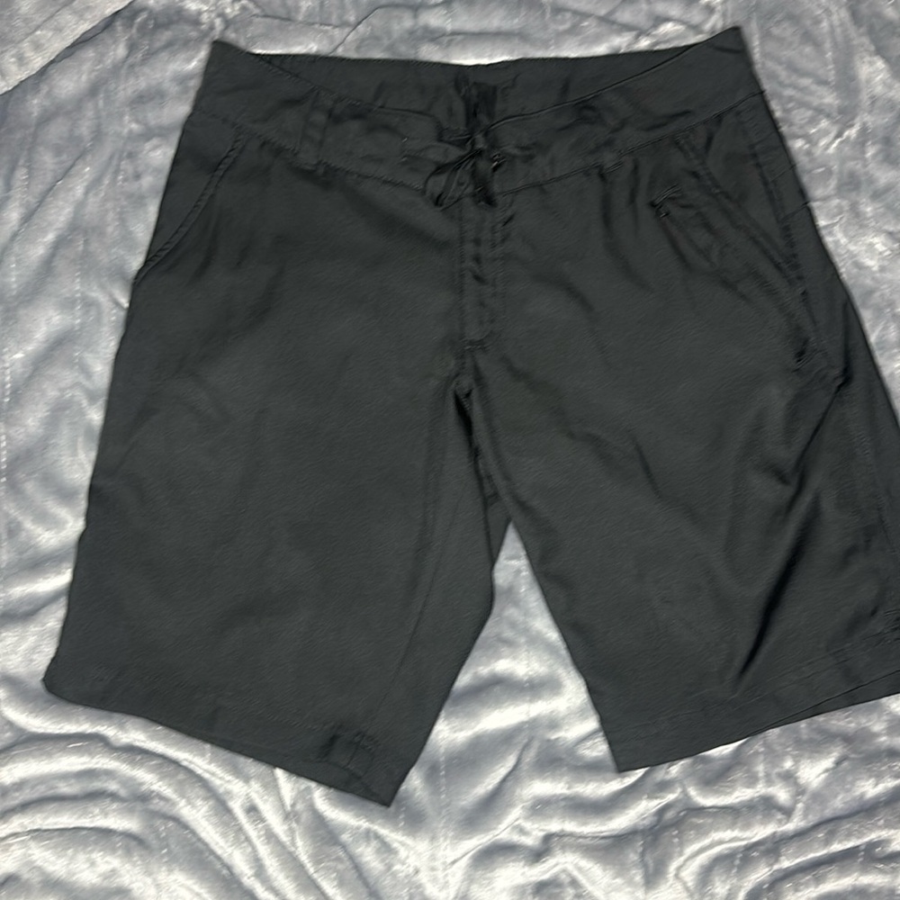 Magellan Outdoors Falcon Lake Black Shorts Size- Medium Blue